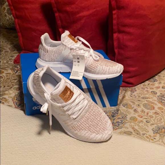 adidas Shoes - Adidas Swift Run
